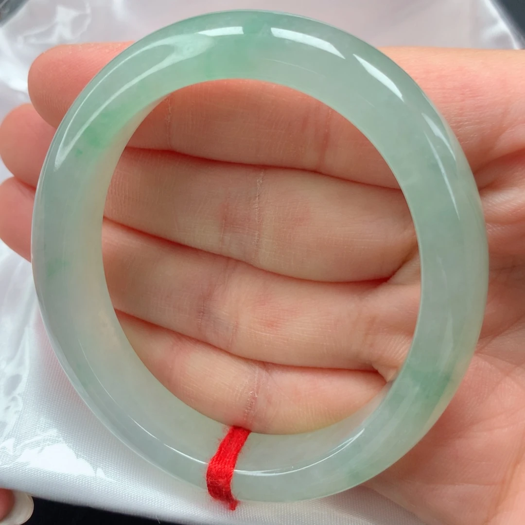 未镶嵌手镯翡翠，24号贵妃，正圈戴50.51