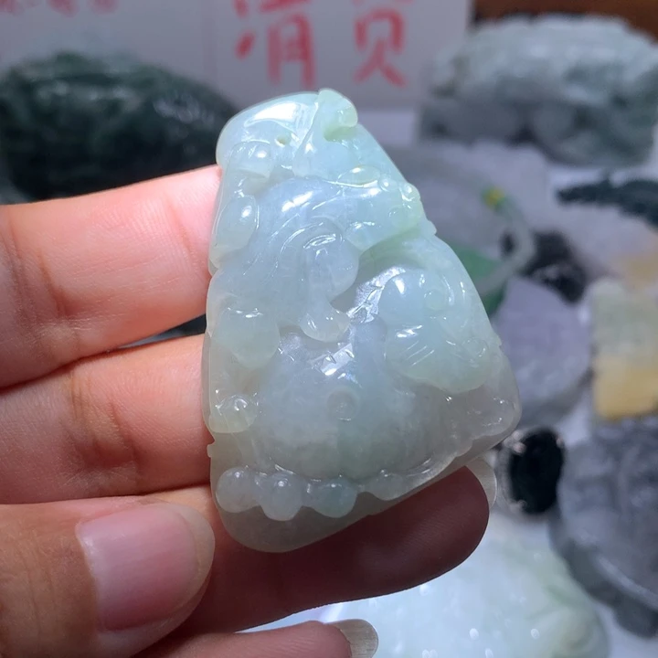 翡翠未镶嵌颈饰保真天然A货翡翠