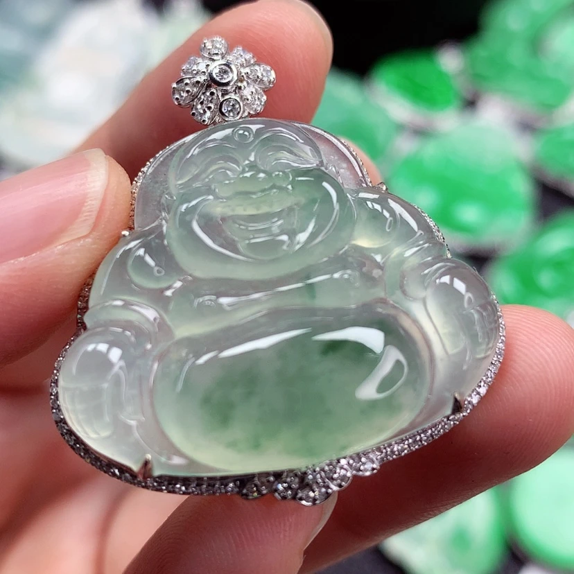 【闪购商品】颈饰18K金镶嵌翡翠