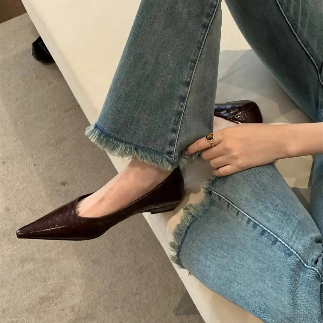 气质低跟浅口尖头单鞋女2025春秋新款法式复古一脚蹬通勤鞋工作鞋
