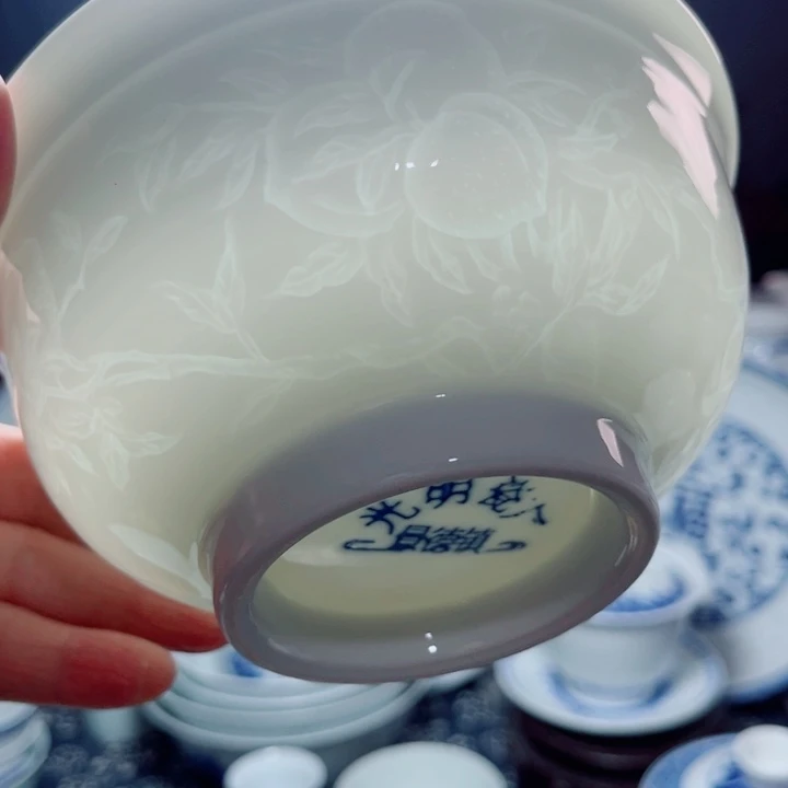 青花玲珑5.5寸饭碗寿桃