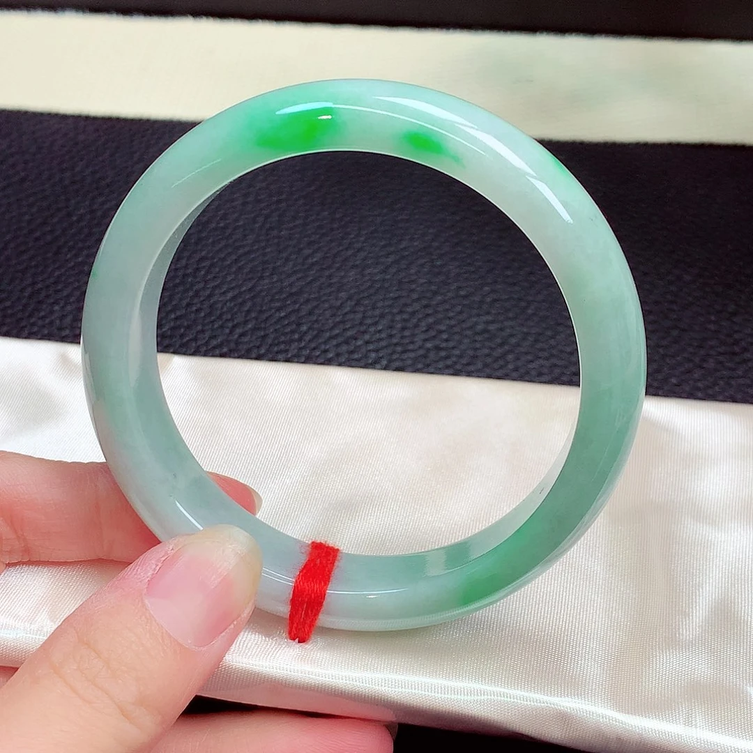 翡翠手镯未镶嵌7027号