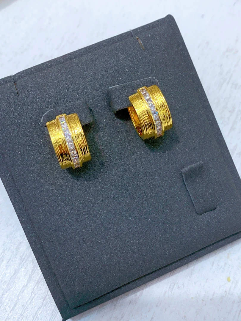 钛钢耳饰 莱依拉时尚精美耳饰0539百搭女款轻奢金色简约耳环经典