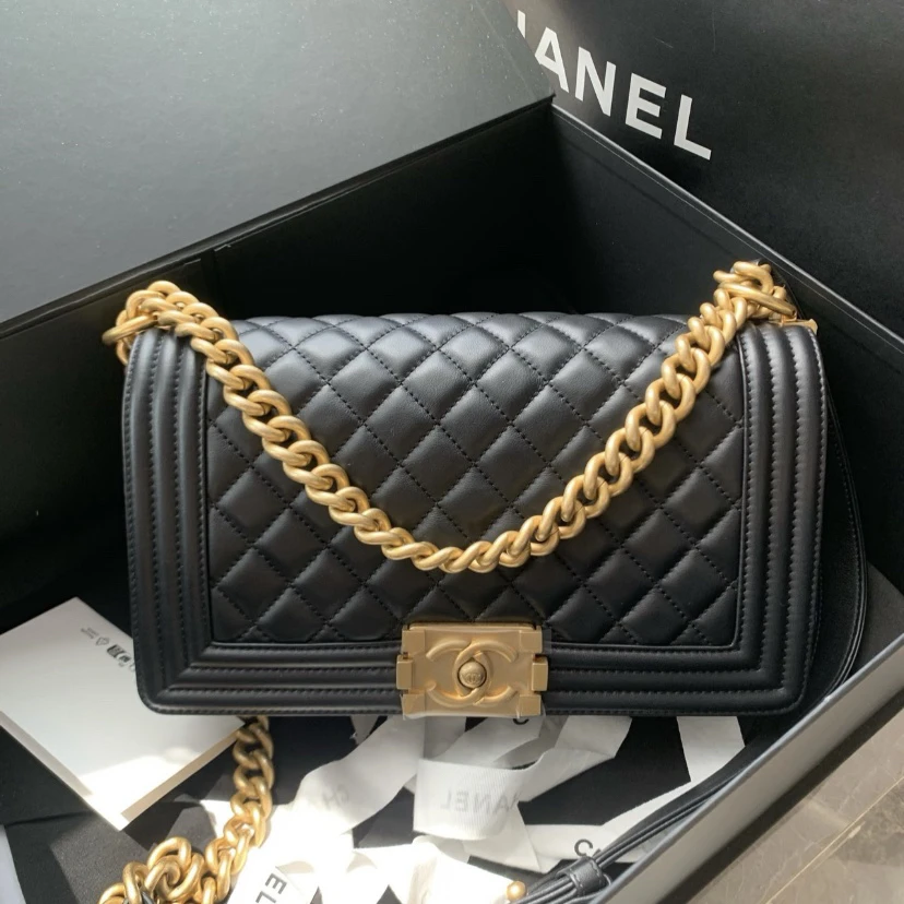 99新 Chanel/香奈儿 Chanel黑金光面牛中号leboy 25090062-02
