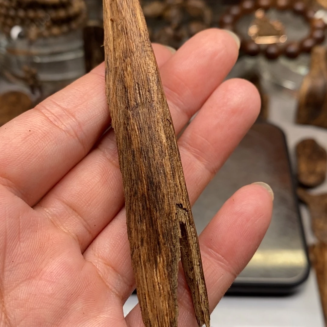 沉香沉香碎屑芽庄