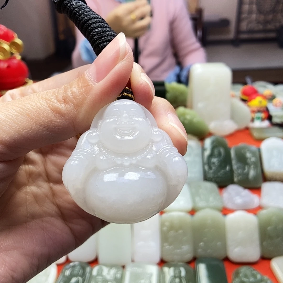 颈饰未镶嵌和田玉挖*哥