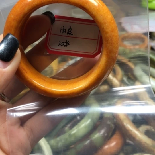 未镶嵌蛇纹石玉手镯H*皮