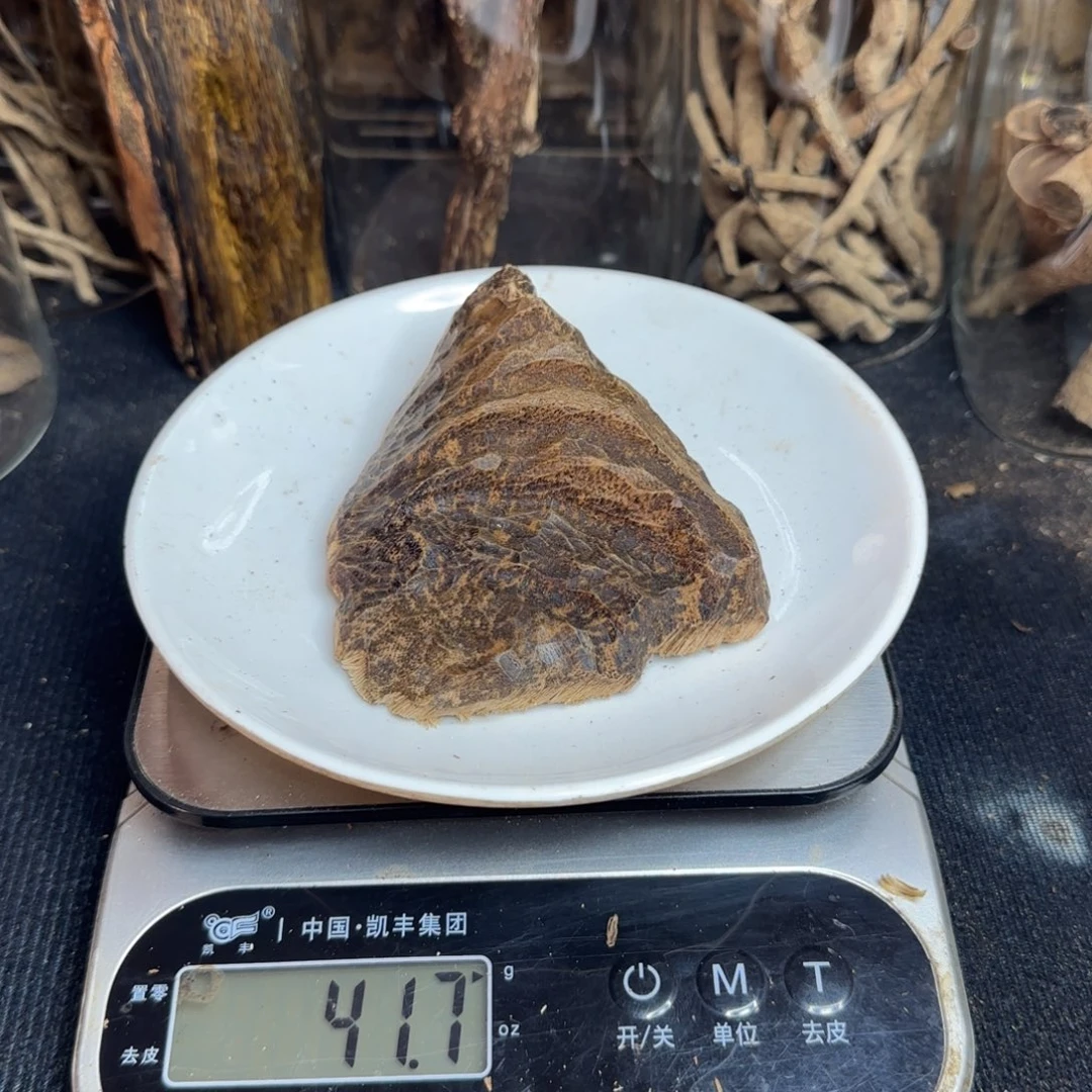 沉香碎屑沉香海南天然沉香41.7克