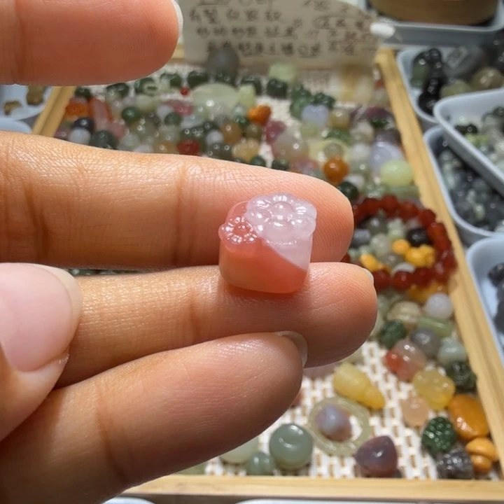 和田玉未镶嵌珠宝半成品