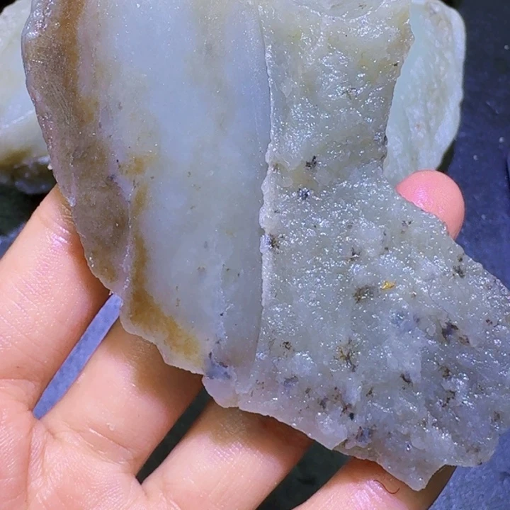 和田玉未镶嵌珠宝半成品