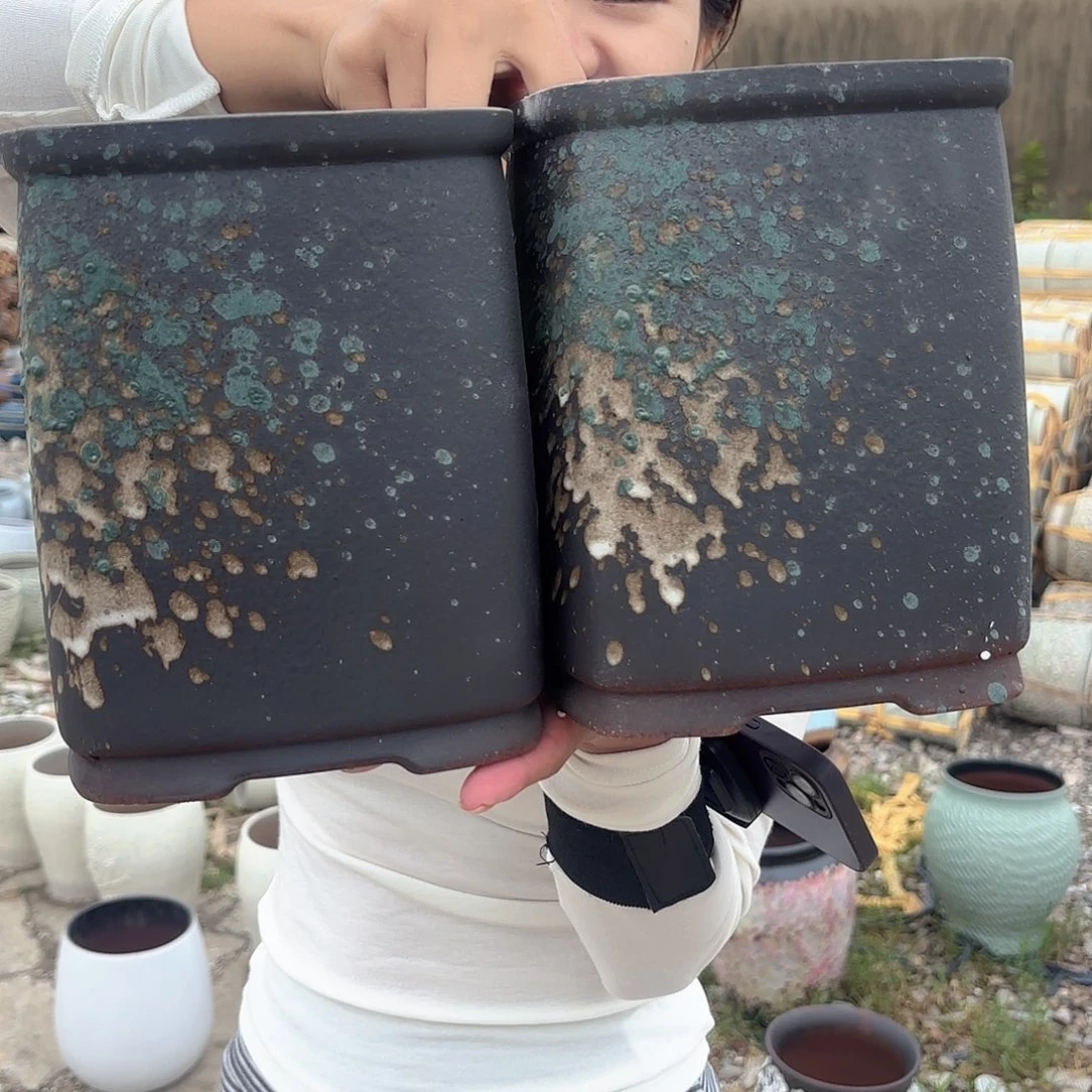 口径15.5高20两个黑方