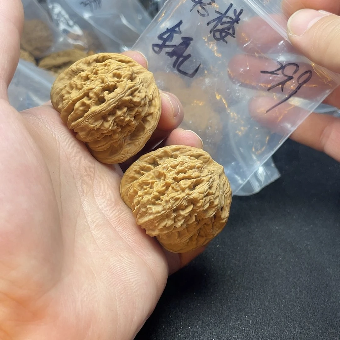 辄***把件文玩核桃四座楼