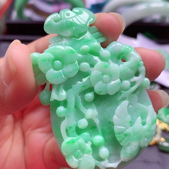 颈饰未镶嵌翡翠翡翠