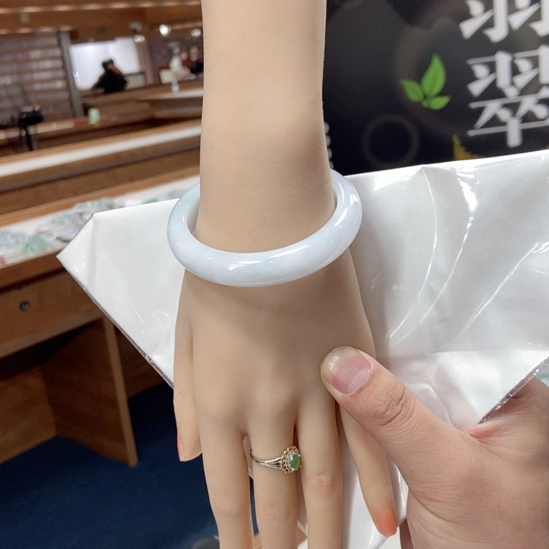 【闪购商品】翡翠手镯未镶嵌买断