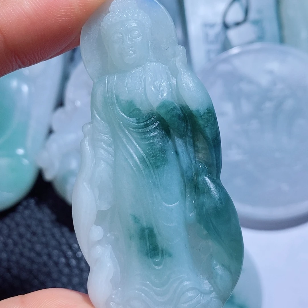 定制翡翠未镶嵌付款后确认抛光