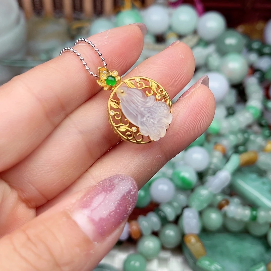 翡翠未镶嵌颈饰翡翠