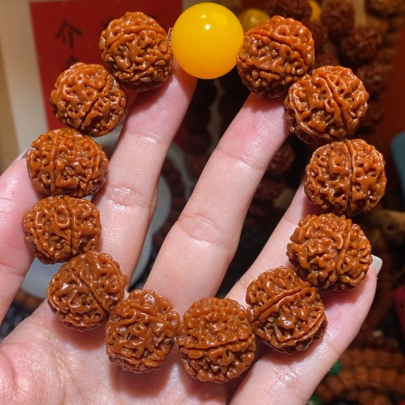 【闪购商品】金刚菩提手串206半玉化