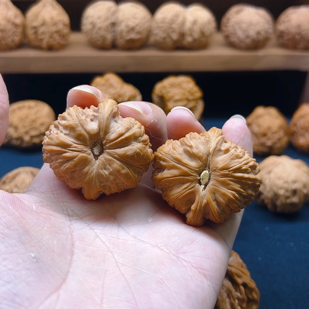 把件核桃球白39全品