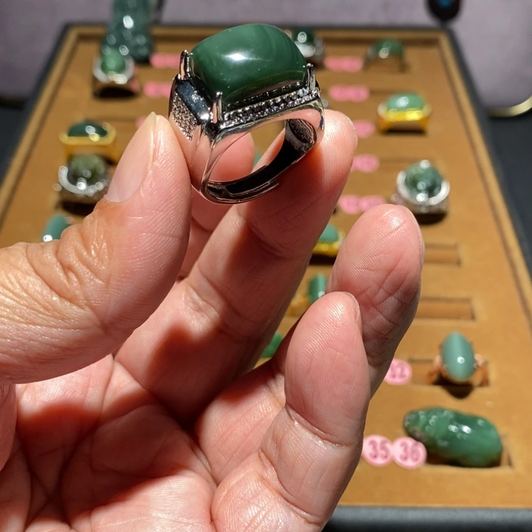 和田玉未镶嵌戒指