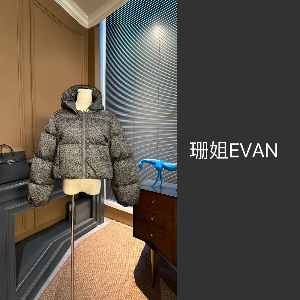 y820  时尚休闲羽绒服外套