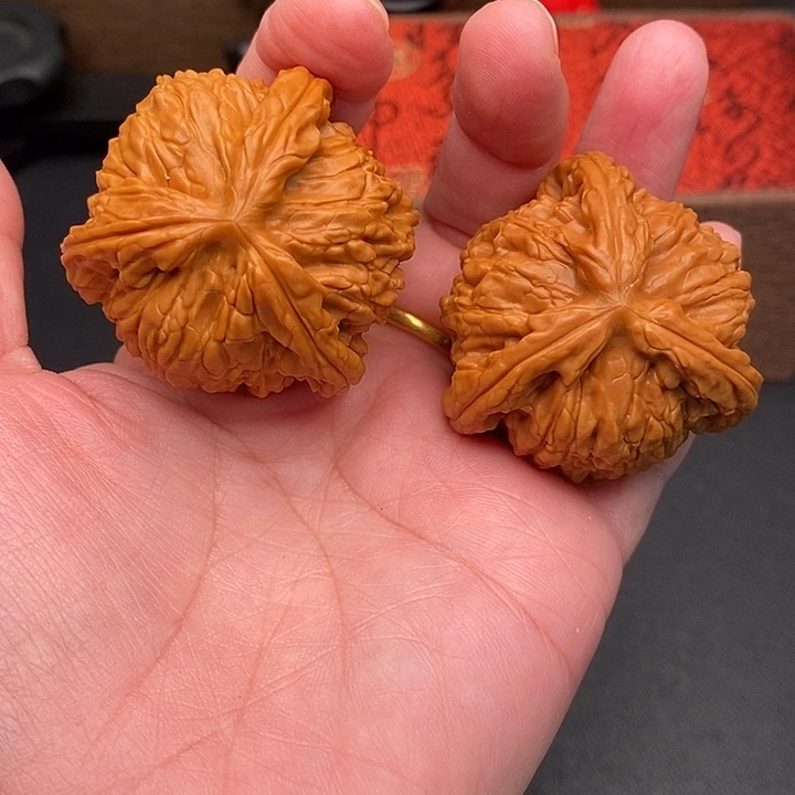 严***物把件文玩核桃白奔