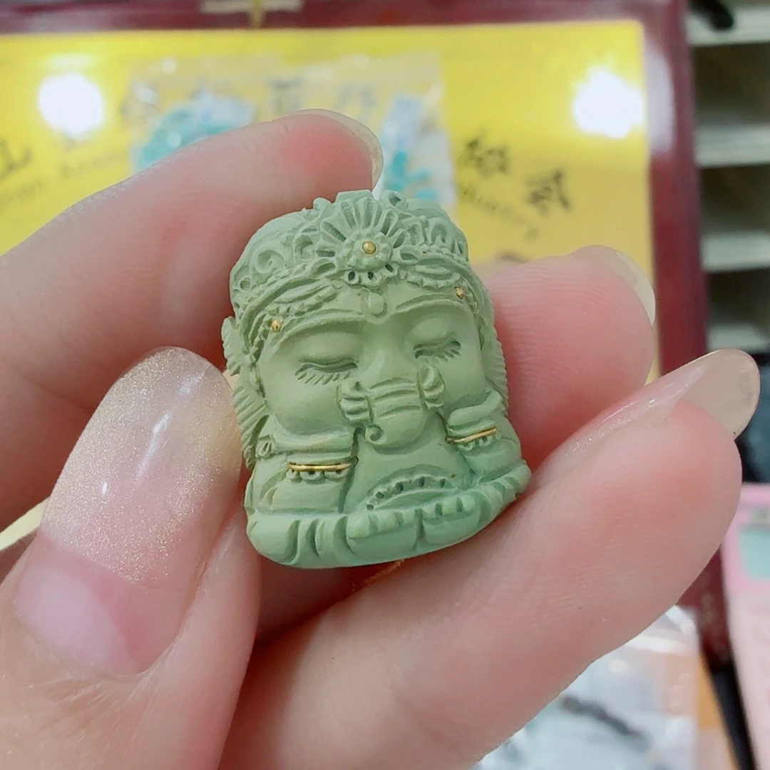 未镶嵌绿松石珠宝奇石