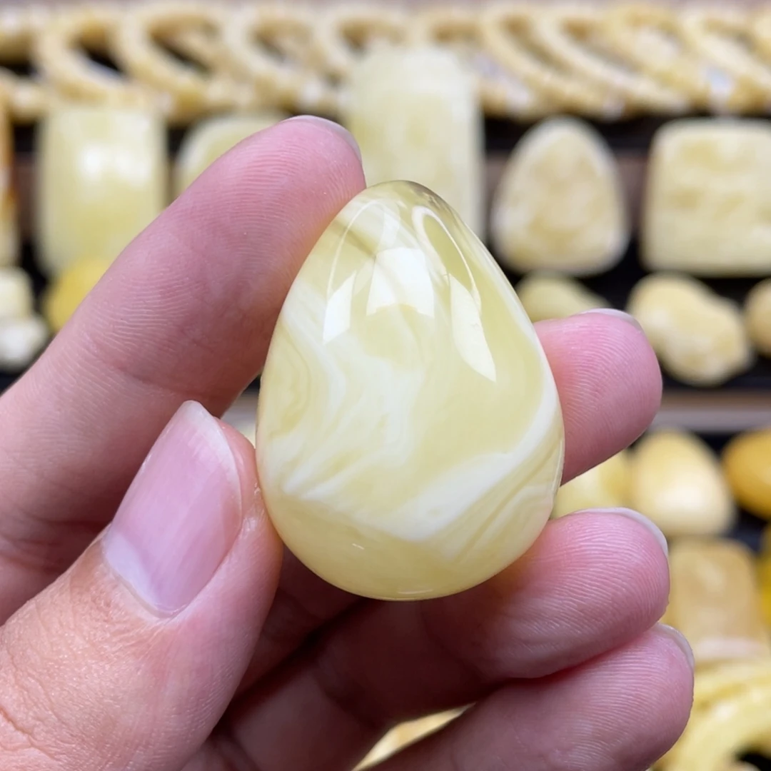 琥珀未镶嵌裸石琥珀蜜蜡