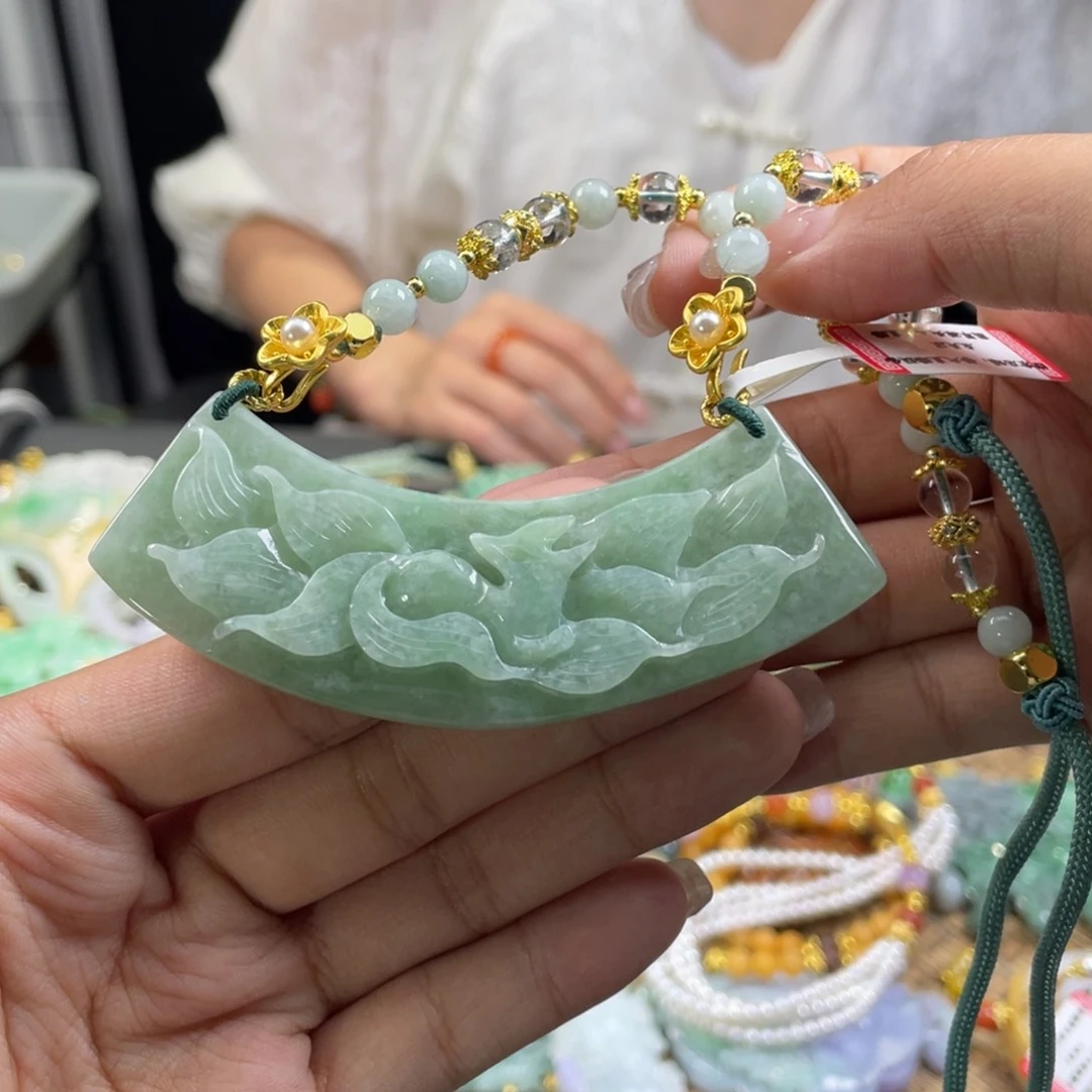 翡翠未镶嵌颈饰代编织