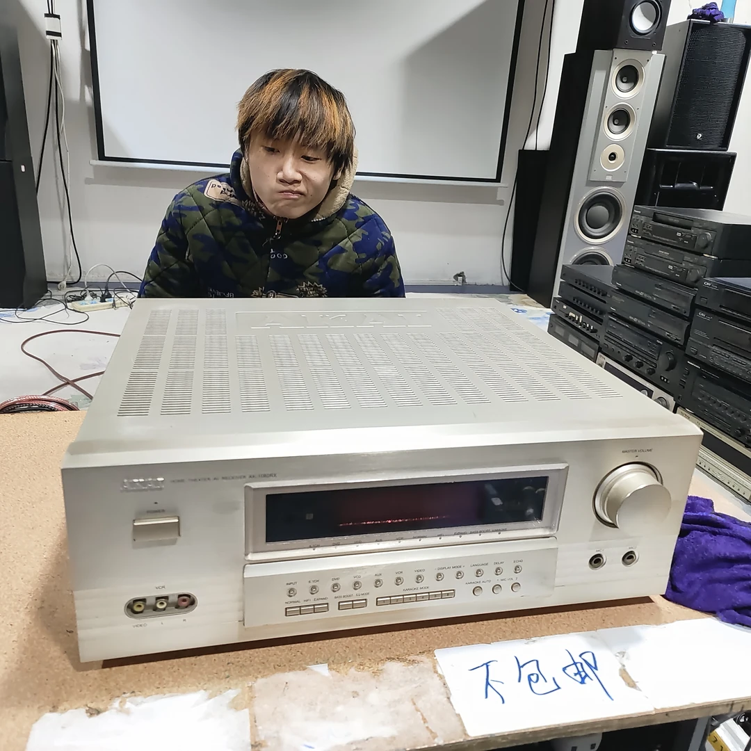 8新 AKAI/雅佳 二手雅佳1080RX功放，通电，坏的需维修，不带线材