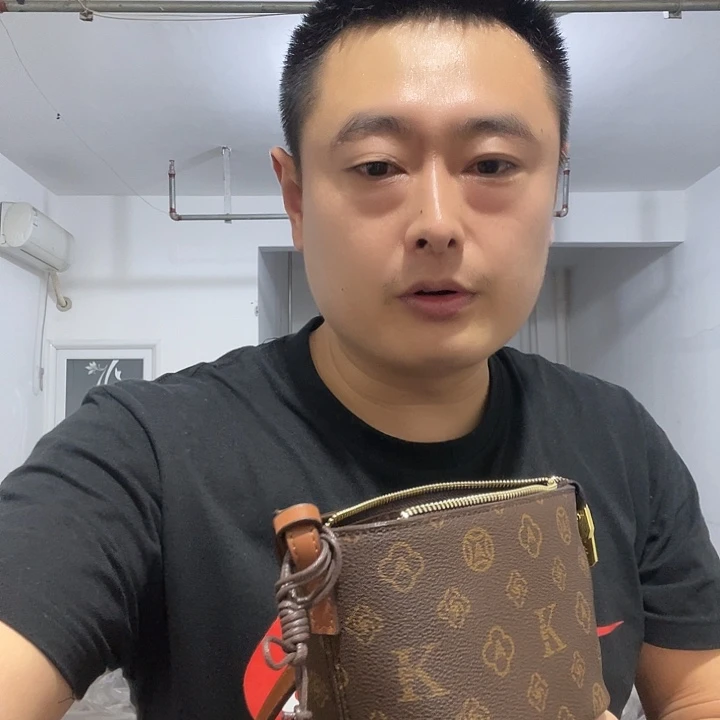 蚕丝PVC水牛皮（革）小牛皮（革）