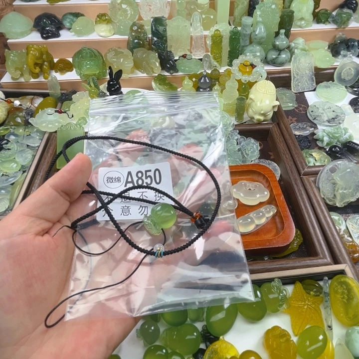 岫玉未镶嵌吊坠(不含链)爱**一