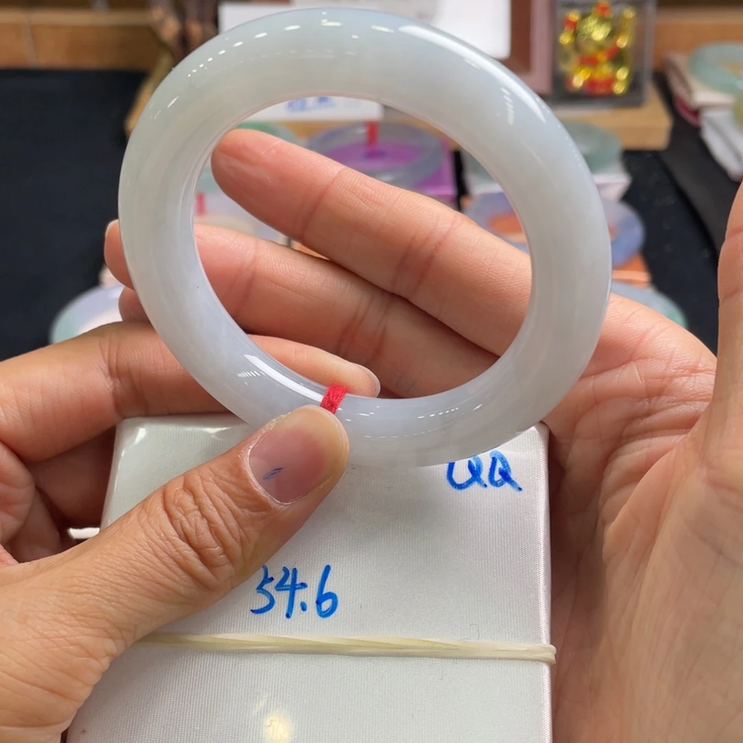 翡翠手镯未镶嵌54.6天然翡翠A货