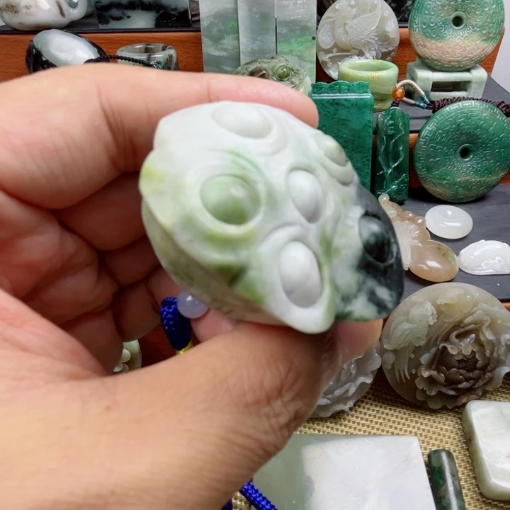 独山玉未镶嵌珠宝半成品