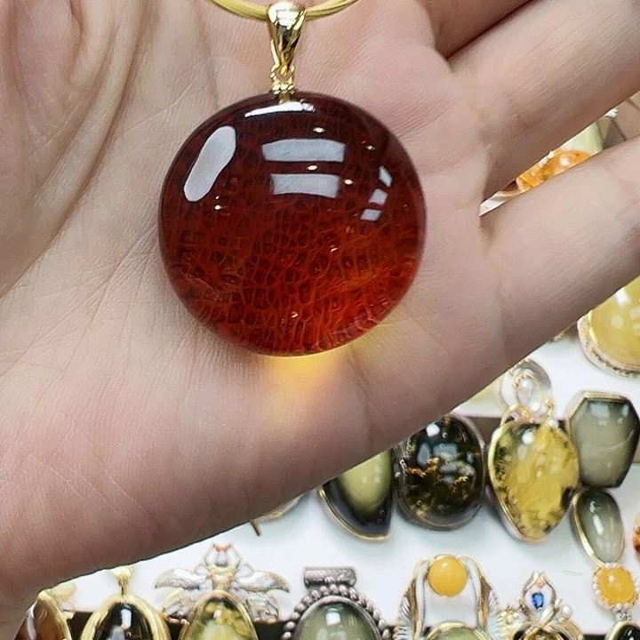 琥珀未镶嵌珠宝奇石