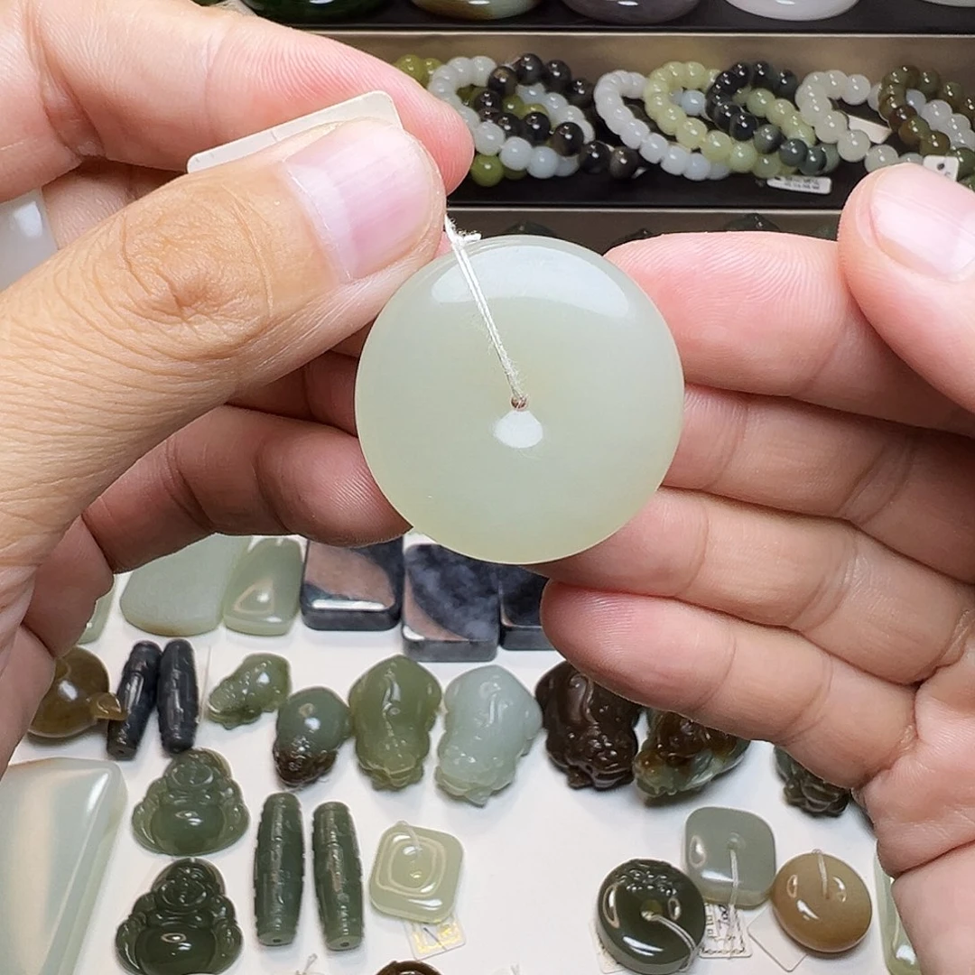 未镶嵌和田玉挂件