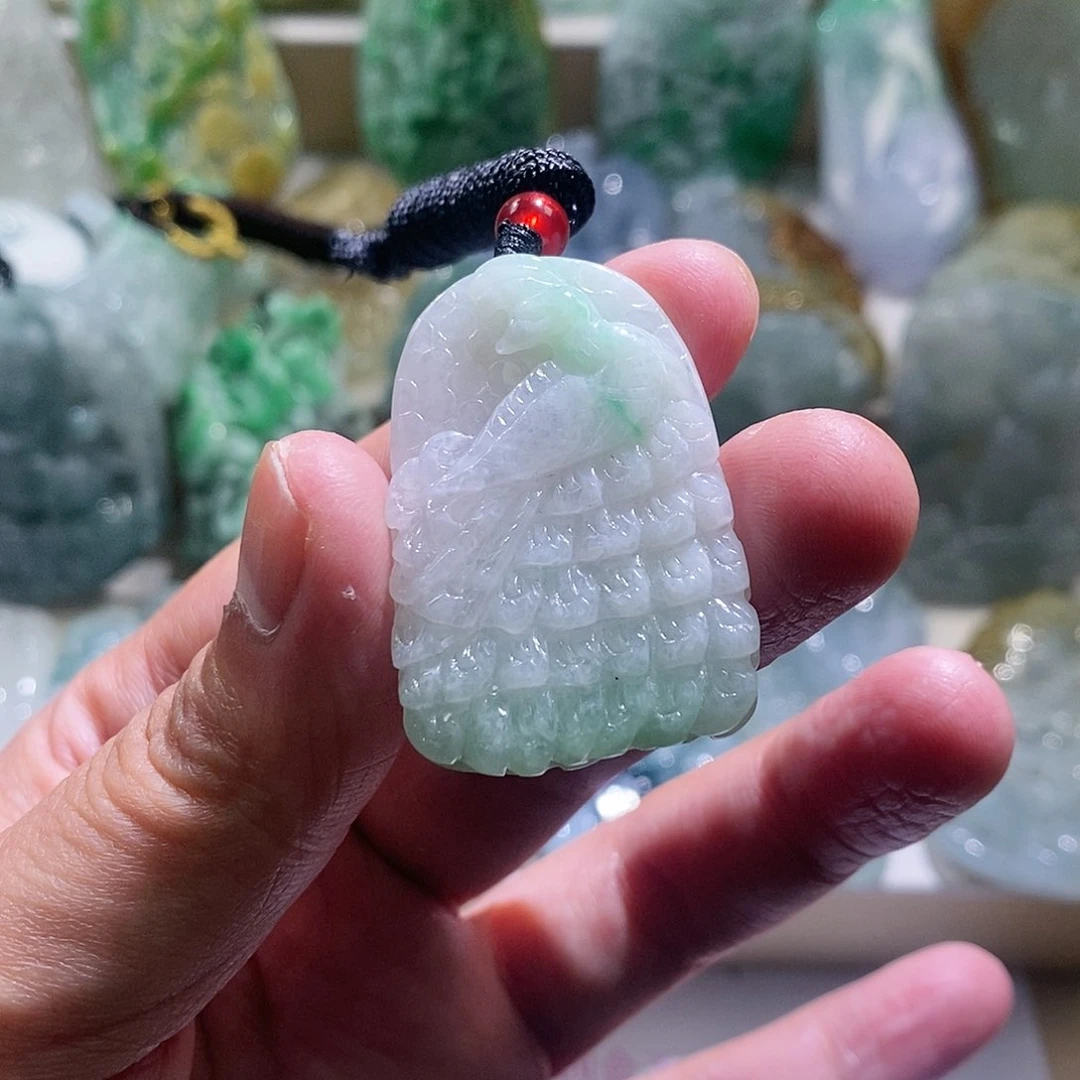 【闪购商品】翡翠颈饰未镶嵌凤凰