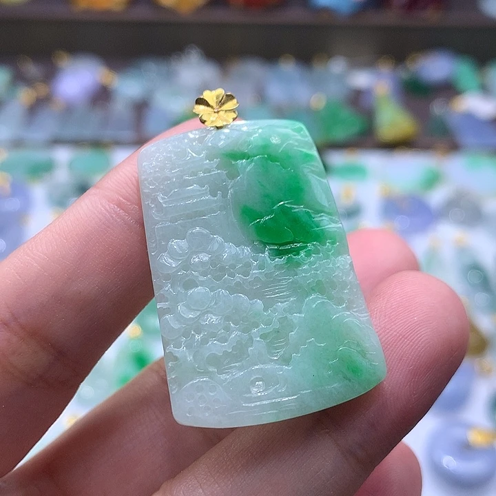 翡翠未镶嵌颈饰翡翠