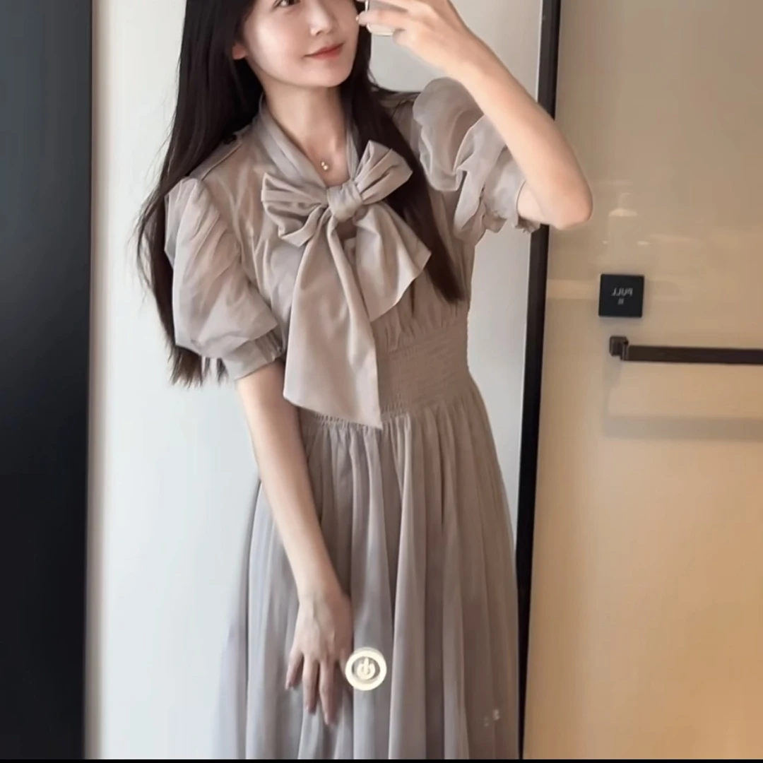 U型领2025夏季系带连衣裙优雅短袖常规裙子显瘦时尚通勤风气质