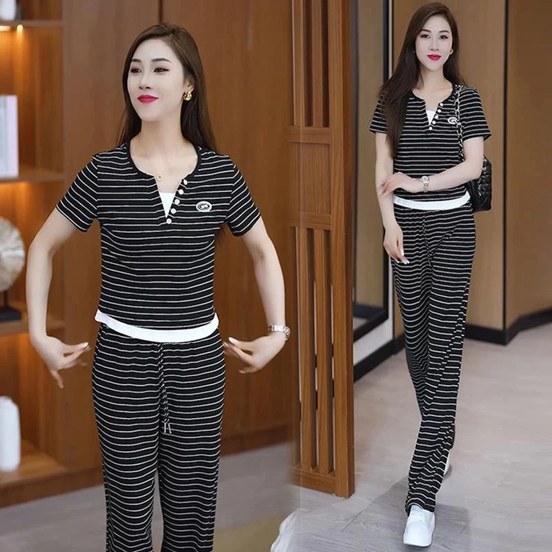 时尚条纹休闲运动套装女夏季洋气减龄显瘦假两件短袖阔腿裤两件套