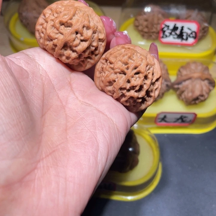 文玩核桃吊坠37秦闷