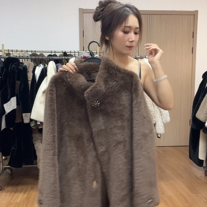 皮毛一体外套女中长款