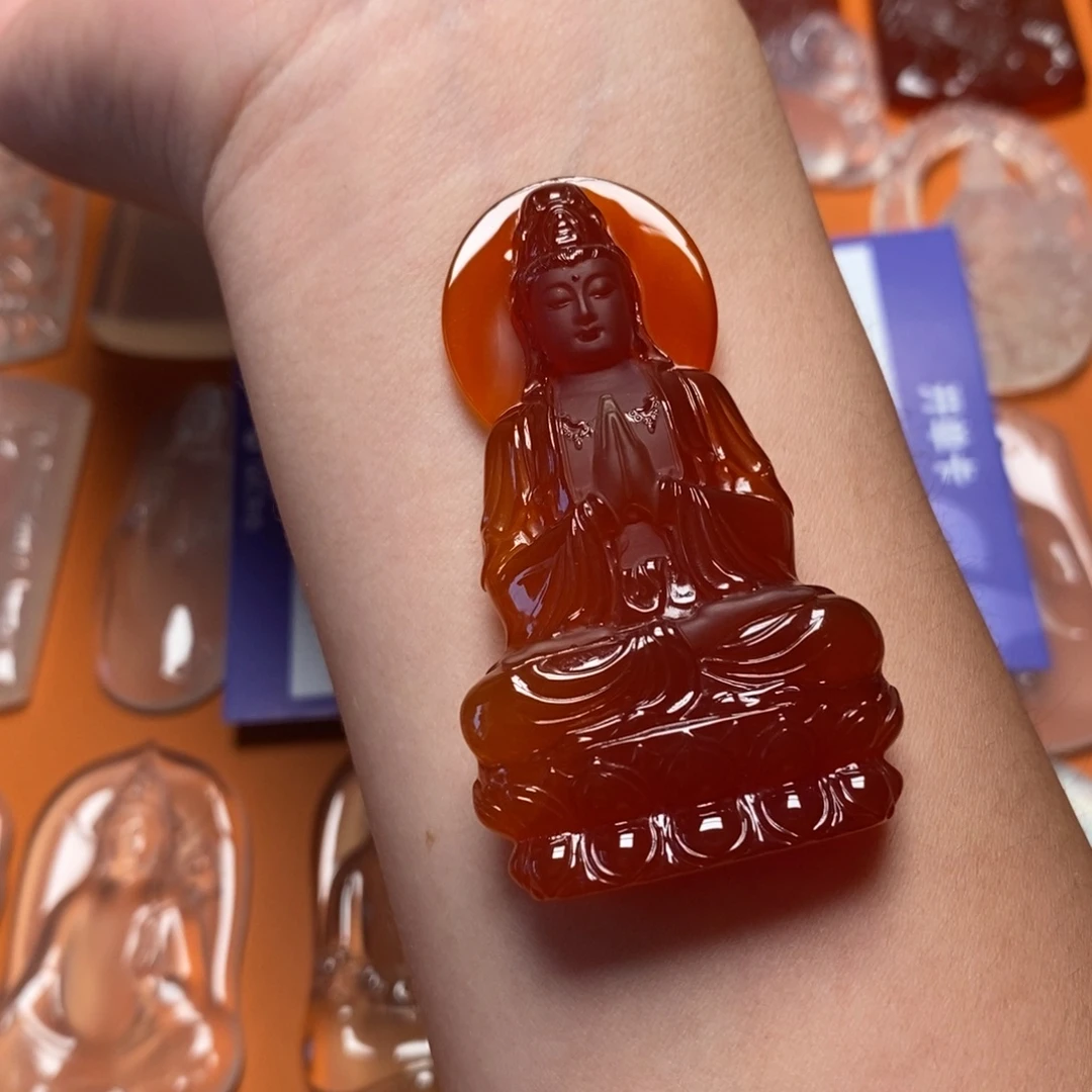 庞***活玛瑙/玉髓吊坠未镶嵌