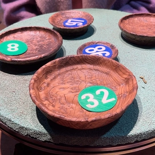 携***手香杉木四川成都市