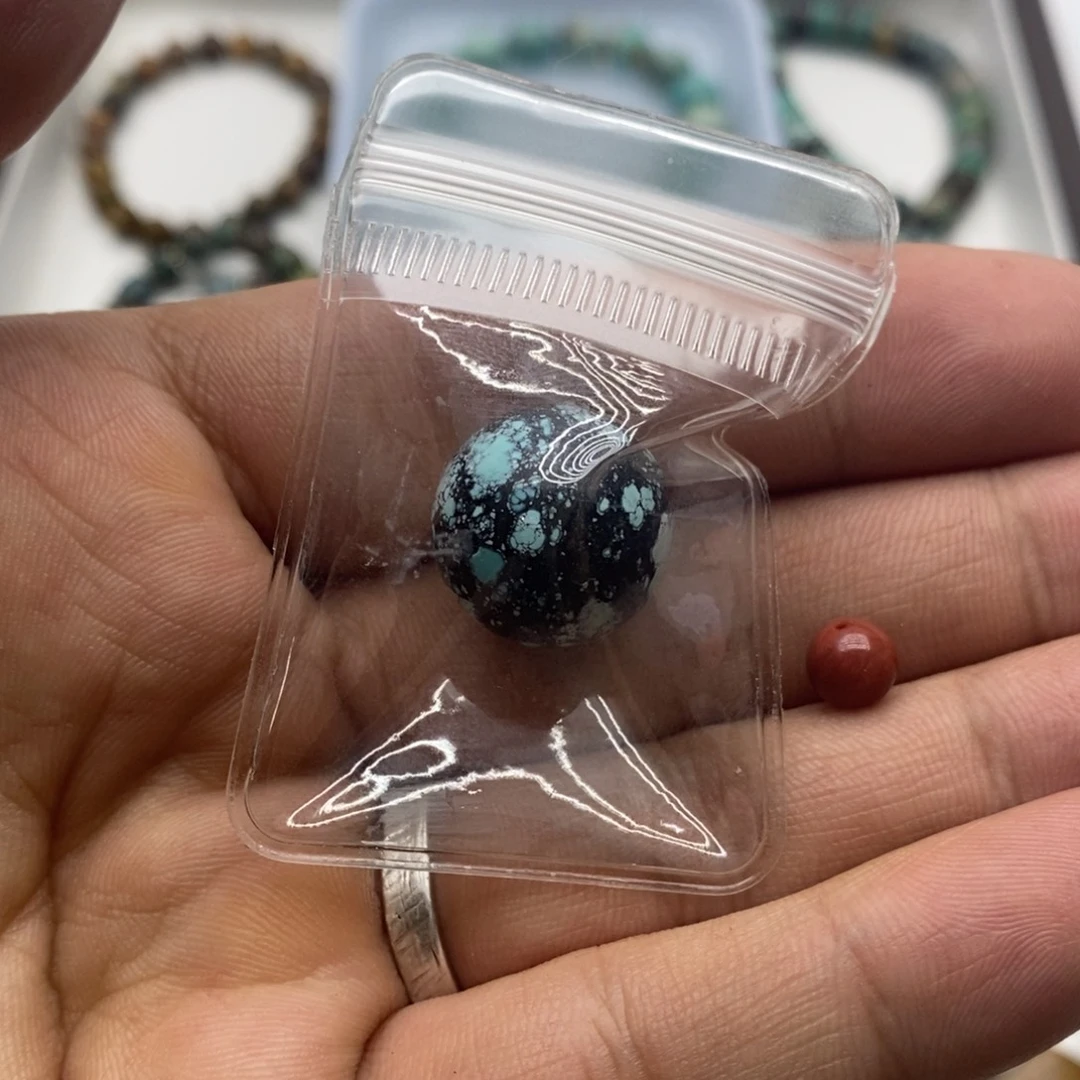 z****未镶嵌南红玛瑙珠宝奇石