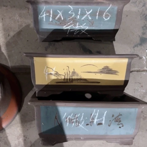 100-3。    微瑕。