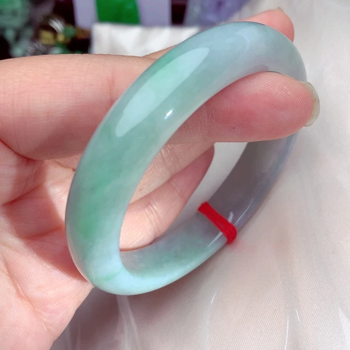 翡翠手镯未镶嵌手镯