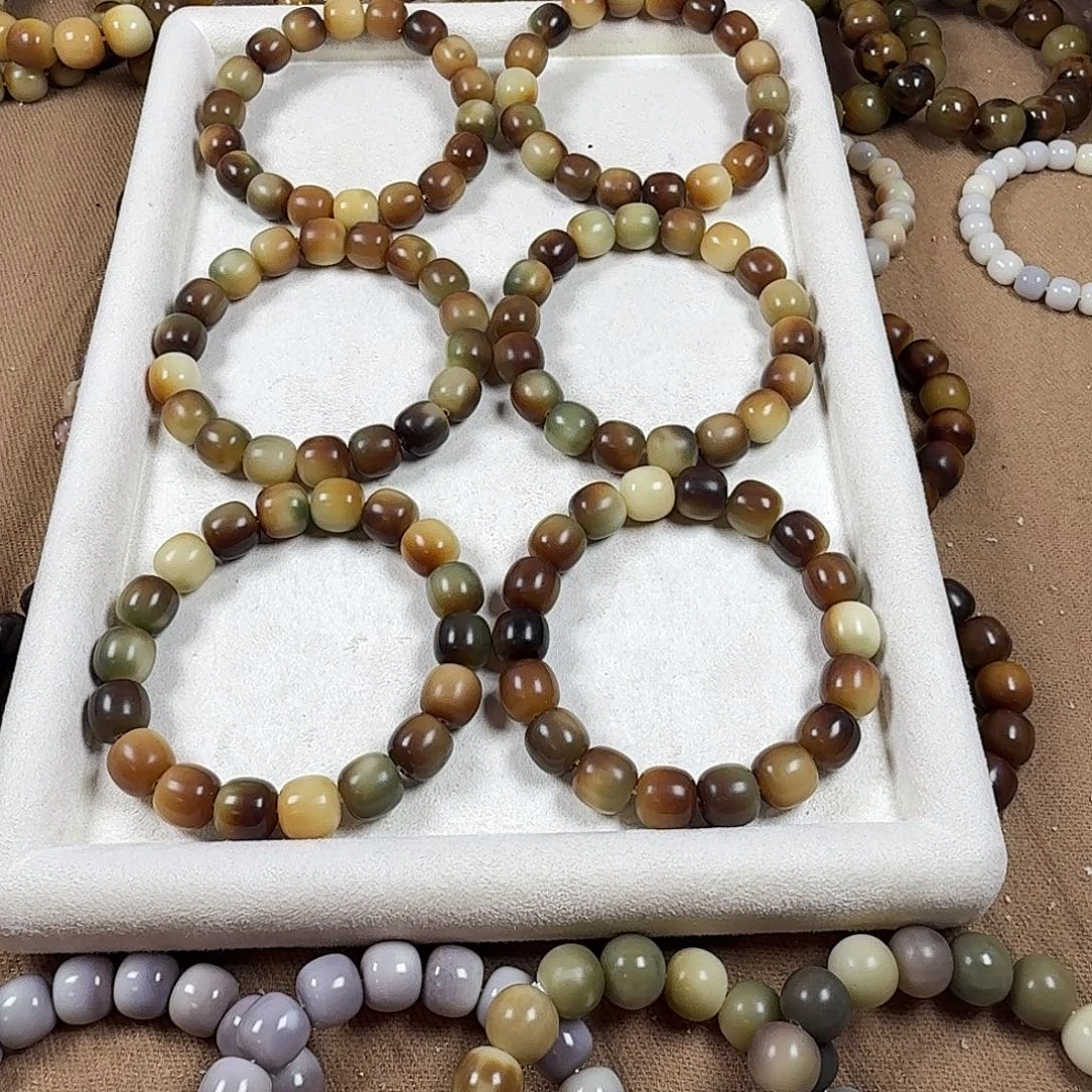 吊坠菩提根/象牙果青立月卡14