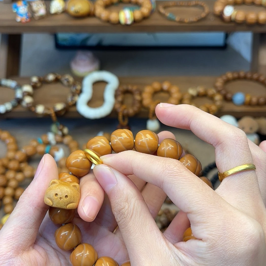 猴头核桃手串大**烤搭配趴趴猫