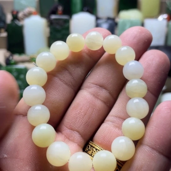 和田玉（糖玉）未镶嵌颈饰