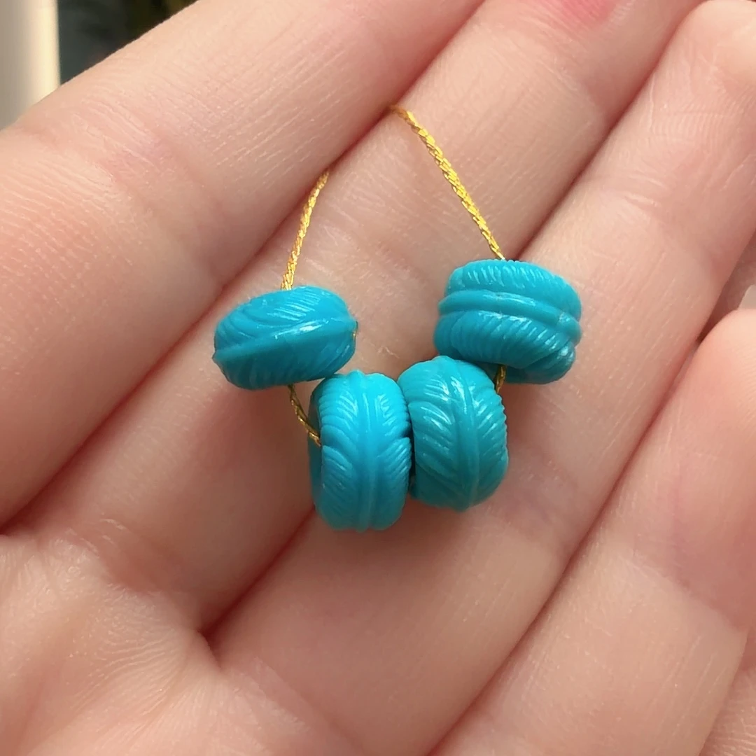 绿松石未镶嵌颈饰